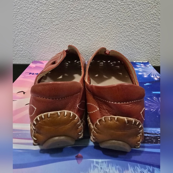 Pikolinos Women's Tan Espadrilles - Picture 9 of 11